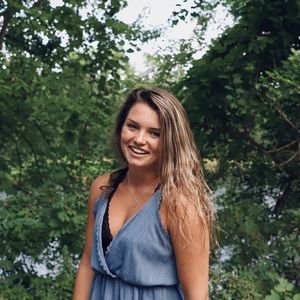 Meet your Posher, Elle